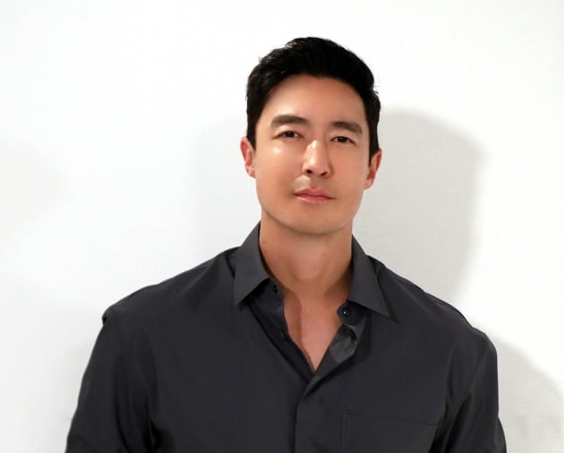 [TEN인터뷰] 다니엘 헤니 "'손예진♥' 현빈 덕 완벽 케미…미친 사람처럼 한국어 연습"