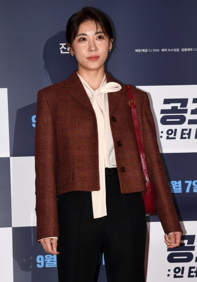 [TEN 포토] 하지원 '공조2 응원합니다'