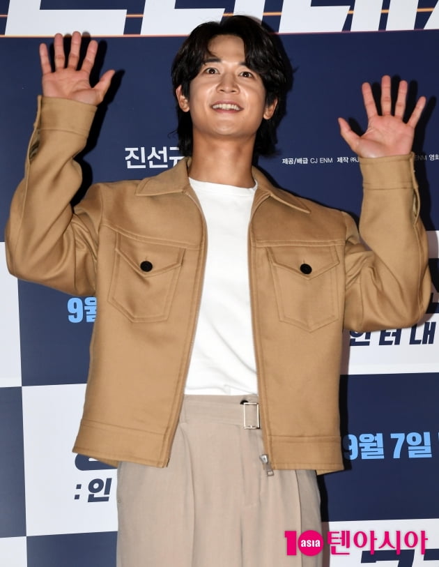[TEN 포토] 샤이니 민호 '여러분 반가워요'