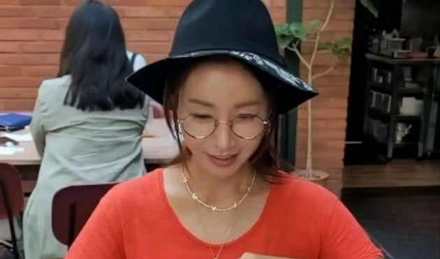 '사업가♥' 한다감, 명품 D사 선물 받고 찐 리액션 "감동 100만배 했던 날"[TEN★]
