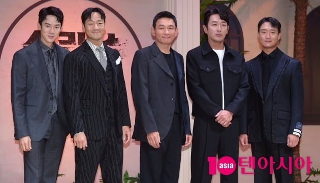 [TEN 포토] 유연석-박해수-황정민-하정우-조우진 '수리남의 주역들'