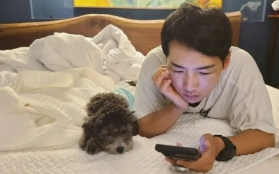 한영, 침대에 같이 누운 ♥박군 뭐하나 보니… 신혼 6개월차 답네 [TEN★]
