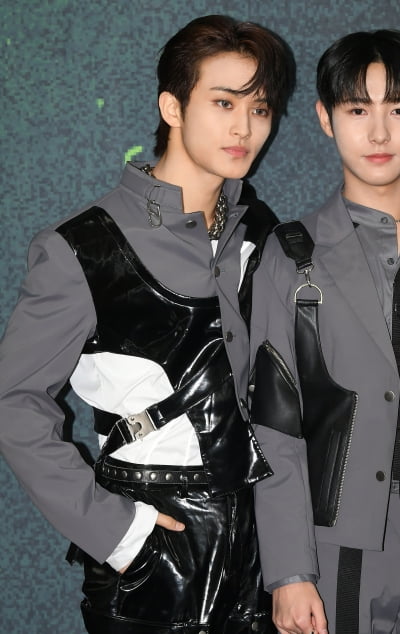[TEN 포토] NCT DREAM 마크 '순정만화 주인공 처럼'