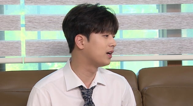 이찬원 "아들이 나보다 1살 많아…가족 믿지마" 고백('더도어')