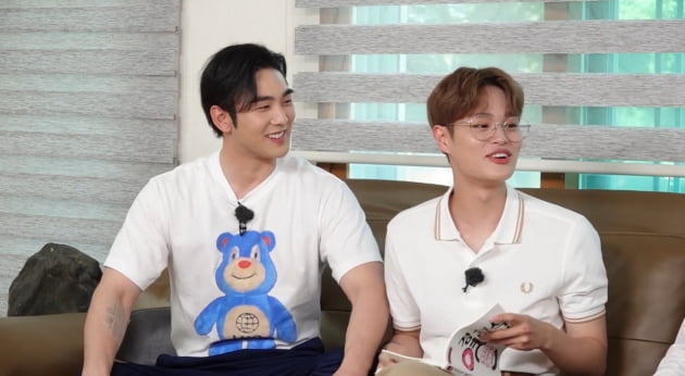 이찬원 "아들이 나보다 1살 많아…가족 믿지마" 고백('더도어')