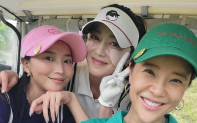 오윤아, 절친 백지영X이소연과 골프장 수놓은 미모[TEN★]