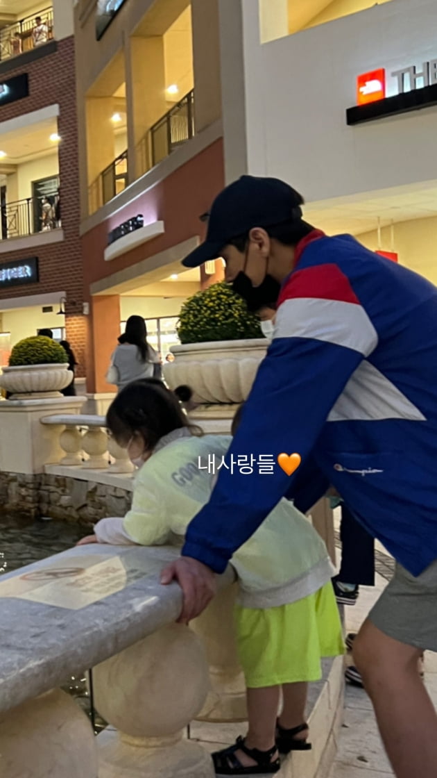 윤남기, 딸과 한시도 떨어질 줄 모르는 스윗 대디…♥이다은 "내 사랑들"[TEN★]