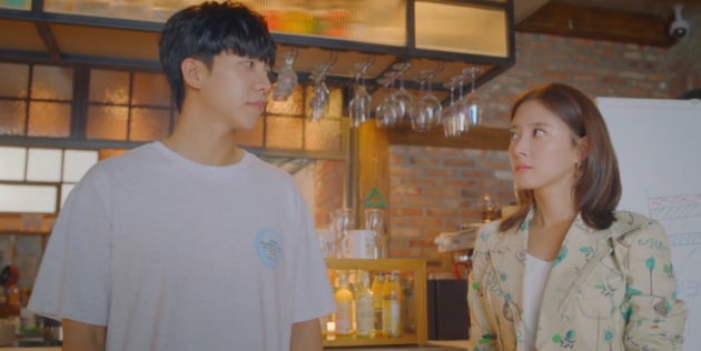 [종합] 이세영, 현장서 공황발작…이승기, 번쩍 안고 "눈감아, 아무 생각하지 마" ('법대로 사랑하라')