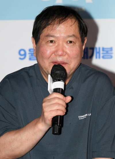 [TEN 포토] 이성강 감독 '스크린 엑스로 시원하게 봐 주세요'