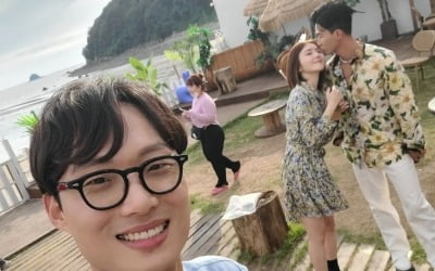 한정민♥조예영, 누가 있어도 신경 안 쓰고 '이마 키스'…'올인커플'다운 달달함[TEN★]