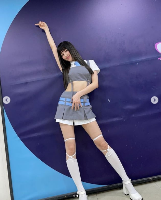 트와이스 사나, 오늘은 섹시하게...위아래 모두 완벽해[TEN★]