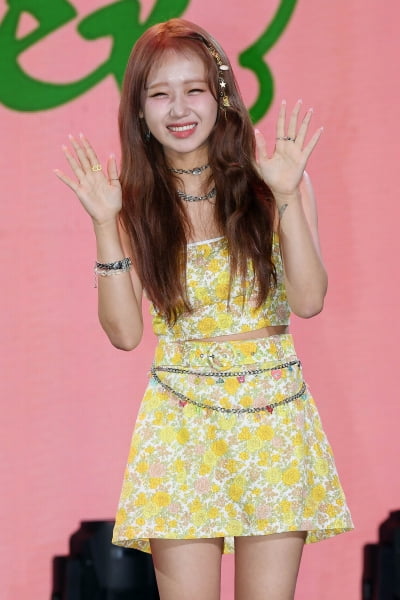 [TEN 포토] 위키미키 최유정 '애교 눈웃음'