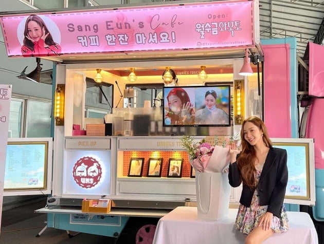 박민영 /사진=후크엔터테인먼트 인스타그램