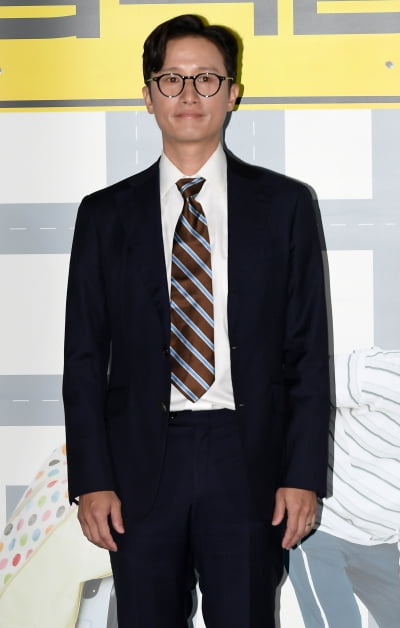 [TEN 포토] 송새벽 '코미디로 웃겨드려요'