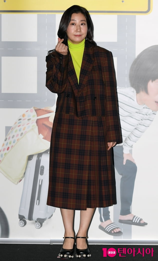 [TEN 포토] 라미란 '컴백홈으로 만나요'