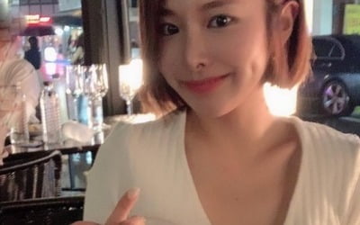 '돌싱글즈' 김은영, 이정도 글래머라고?…가슴골 살짝 드러내며[TEN★]