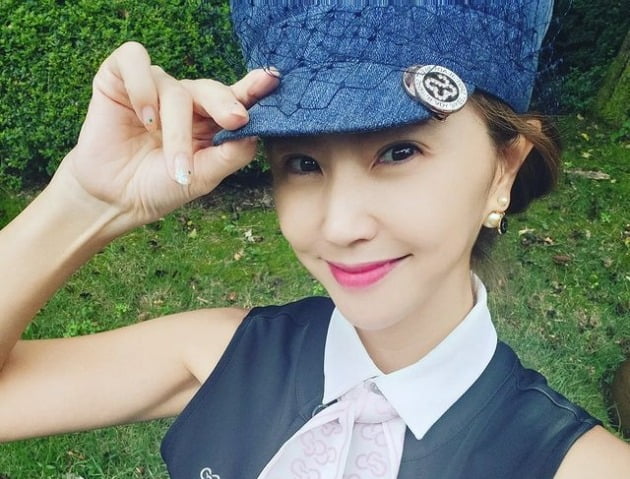 '주영훈♥' 이윤미, 화려한 네일+골프 웨어…라운딩 나가 신난 애셋맘[TEN★]
