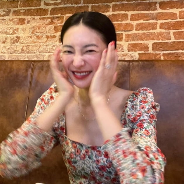 /사진=김윤지 인스타그램