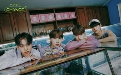 AB6IX, 신보 첫 번째 콘셉트 포토 공개…레트로 감성 장착