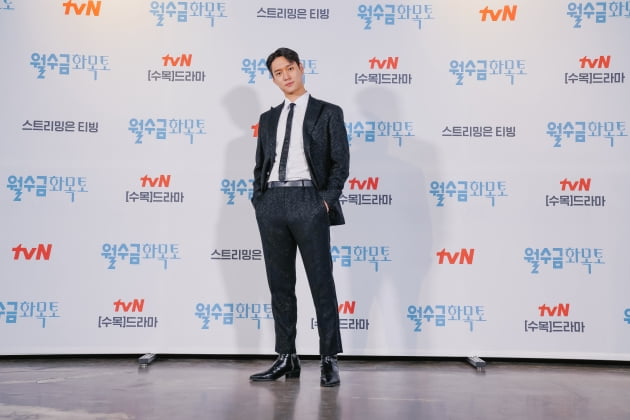[종합] "출세작 욕심" 로코퀸·킹을 꿈꾸는 고경표♥박민영♥김재영('월수금화목토'')