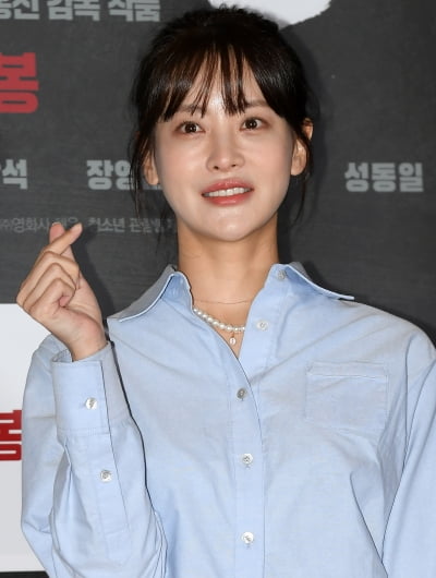 [TEN 포토] 오연서 '영화관을 밝히는 미모'