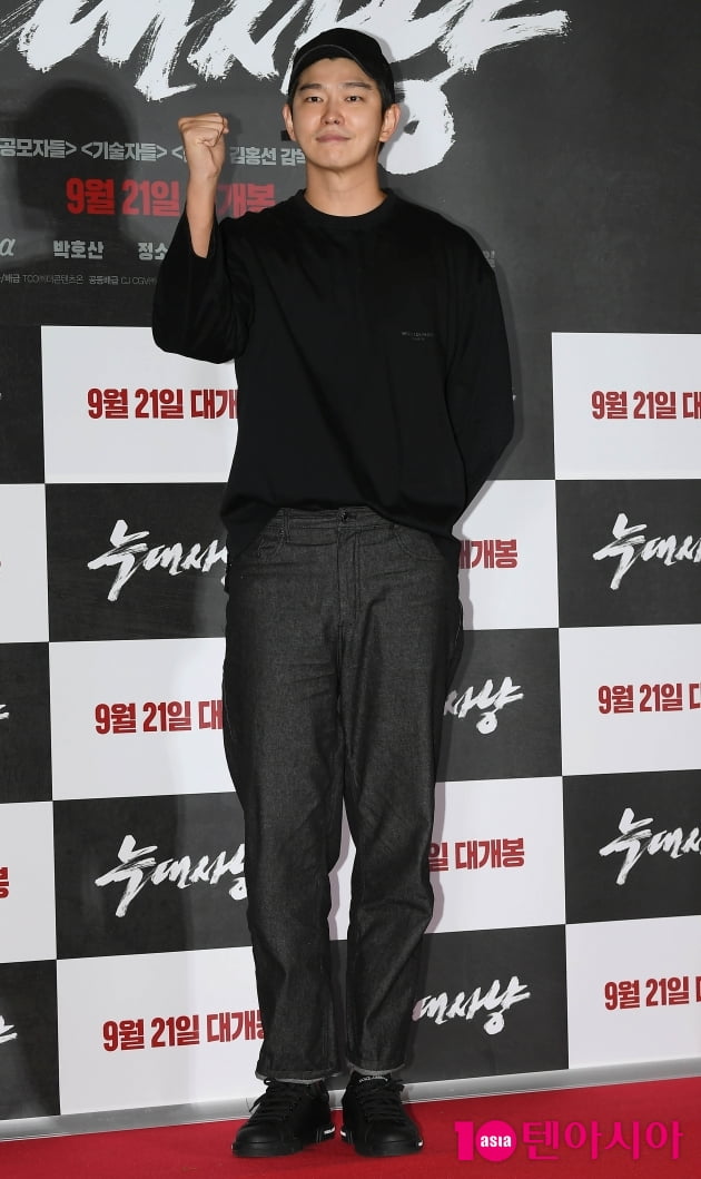 [TEN 포토] 윤균상 '영화보러 왔어요'
