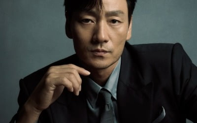 [TEN인터뷰] 박해수 "'오겜' 에미상 불발, 소감은 턱시도 안에…'수리남' 촬영 때 덕 봤을 듯"