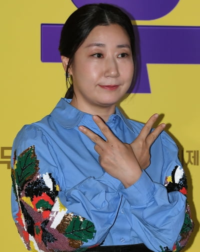 [TEN 포토] 라미란 '정직한 후보2 보러 오세요'