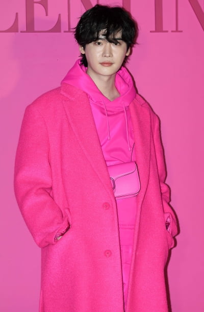 [TEN 포토] 이종석 '소장욕구 부르는 비주얼'