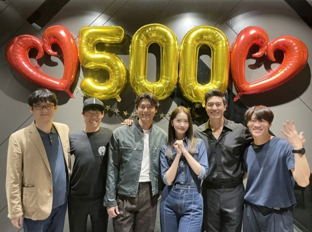 [공식] 현빈→임윤아 '공조2', 500만 돌파…'범죄도시2'·'한산' 이어 3번째