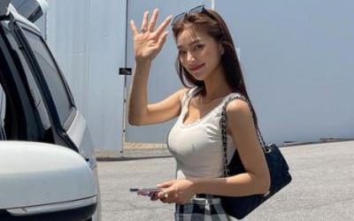 '♥오창석과 4년째 연애' 이채은, 우람한 글래머 상체…흑진주 섹시美[TEN★]
