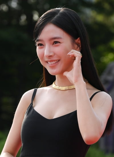 [TEN 포토] 김소은 '귀여운 볼하트'