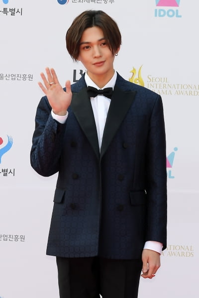 [TEN 포토] 야기 유세이 '아시아 스타상 받아요'