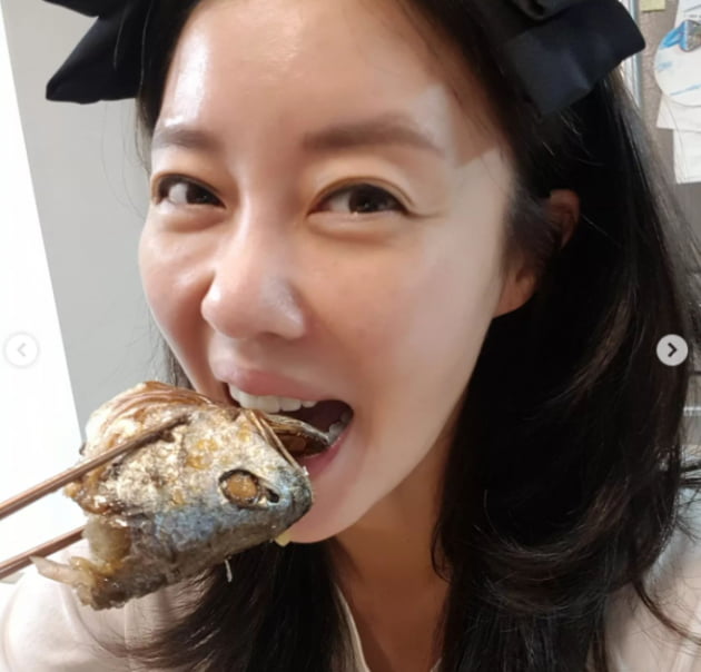 이지현, 생선 대가리째 먹방…싱글맘의 절절한 모성애[TEN★]