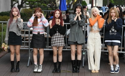 [TEN 포토] 로켓펀치 '요정들의 하트'