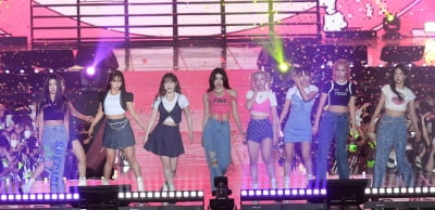[TEN 포토] 케플러 '화려한 비주얼'(리브콘서트)