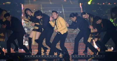 [TEN 포토] 싸이 '신나는 댄스타임'(리브콘서트)