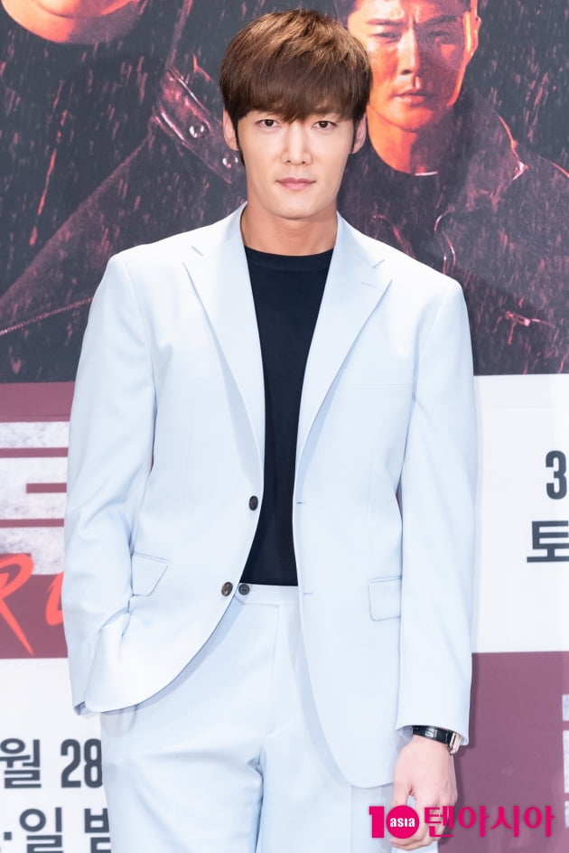 '미우새'로 간 본 최진혁, 빨라 보이는 본업 복귀[TEN피플]