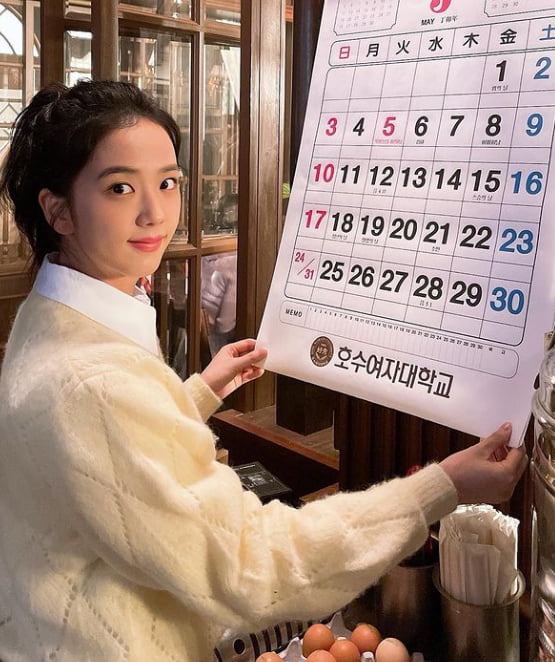 블랙핑크 지수, ♥정해인과의 과거 그립나…청순한 '설강화' 시절[TEN★]