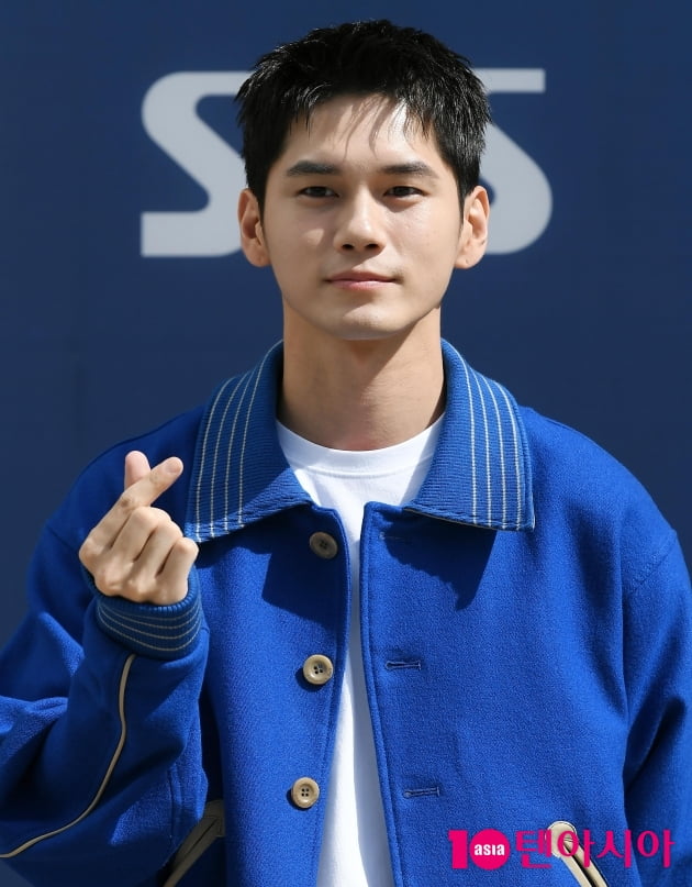 [TEN 포토] 옹성우 '영화 '인생은 아름다워' 사랑해주세요'