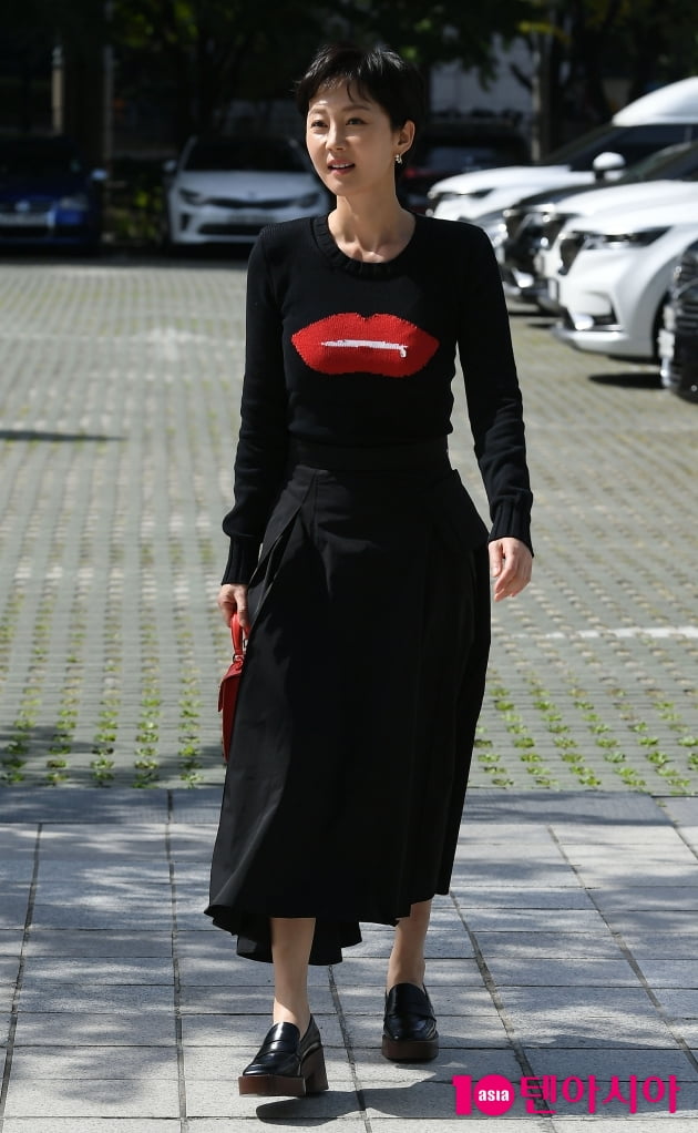 [TEN 포토] 염정아 '빨간입술이 포인트'