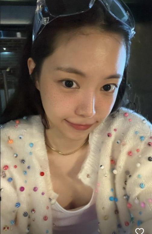 손나은, 수수한 민낯에도 빛나는 미모...은근히 섹시하네[TEN★]