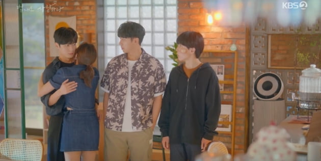 [종합] 이승기♥이세영, 키스 폭주 "너 때문에 심장 터져 죽겠어" ('법대로 사랑하라')