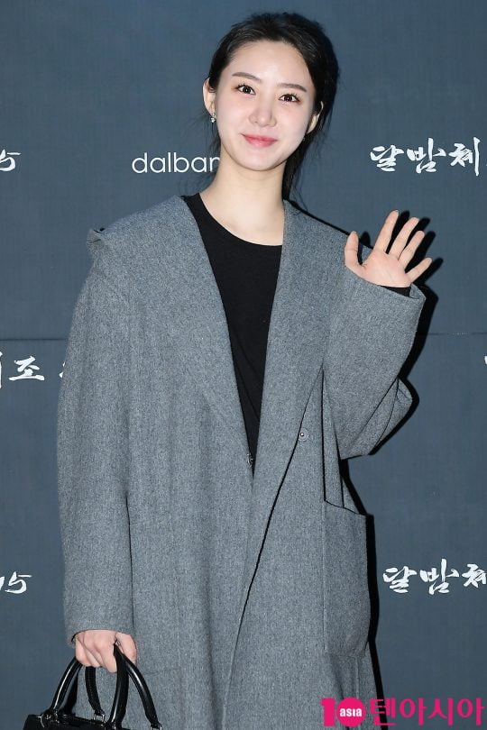 [종합] 23살에 결혼했던 한그루, '9세 연상' 사업가 남편과 이혼