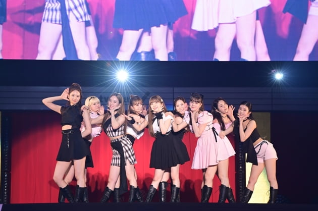 JYP 日 걸그룹 니쥬, 'TV아사히 드림 페스티벌 2022' 헤드라이너로 무대