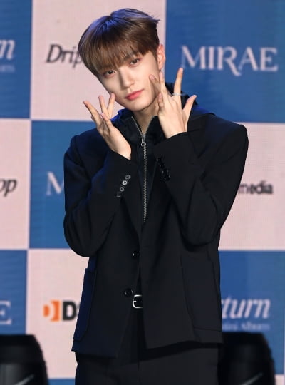 [TEN 포토] 미래소년 장유빈 '내가 비주얼 막내'