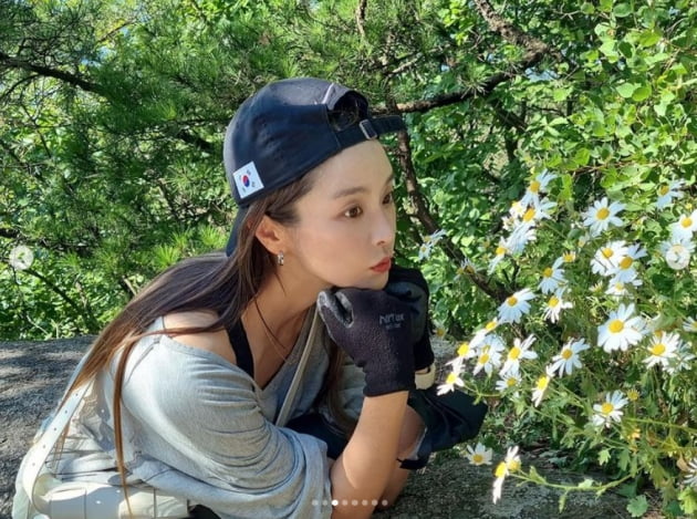 정유미, ♥강타와 북한산 갔나?...가을산 시작[TEN★]