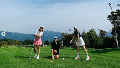 '문재완♥' 이지혜, 새색시 오나미와 이은형 골프...사랑스러운 쓰리삿[TEN★]