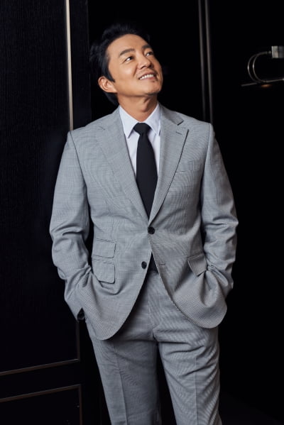 이범수 "'자전차왕 엄복동' 제작, 열정·책임감 가득했지만…기술적으로 미흡"[인터뷰①]