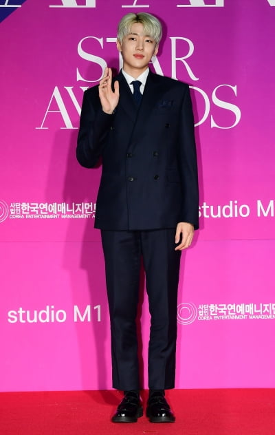 [TEN 포토] 박재찬 '완벽한 수트핏'